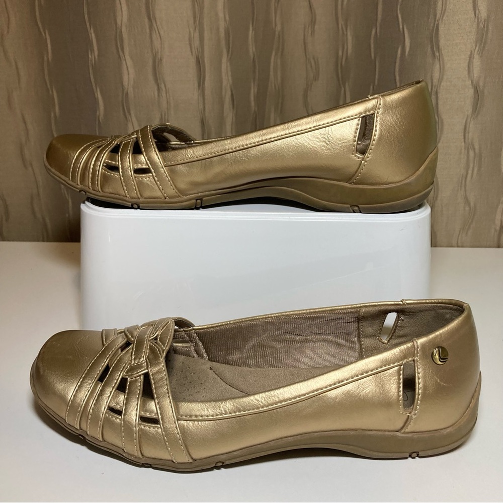 Life Stride Women's 6.5 Slip On Ballet Flats Gold Faux Leather Diverse Cut Out - Picture 5 of 14